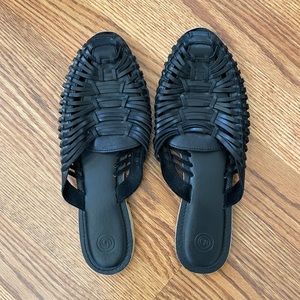 UO Woven Leather Huarache Slides